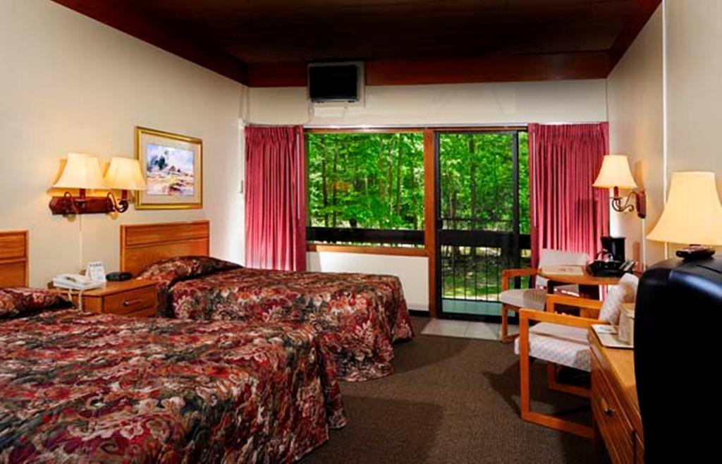 Pipestem Resort State Park Bagian luar foto