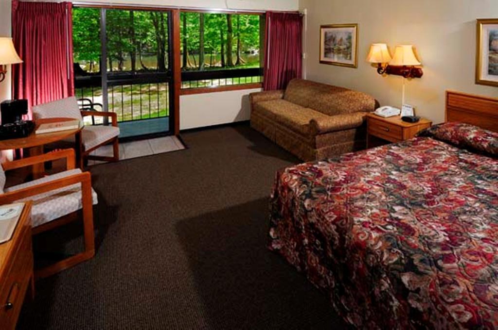 Pipestem Resort State Park Bagian luar foto